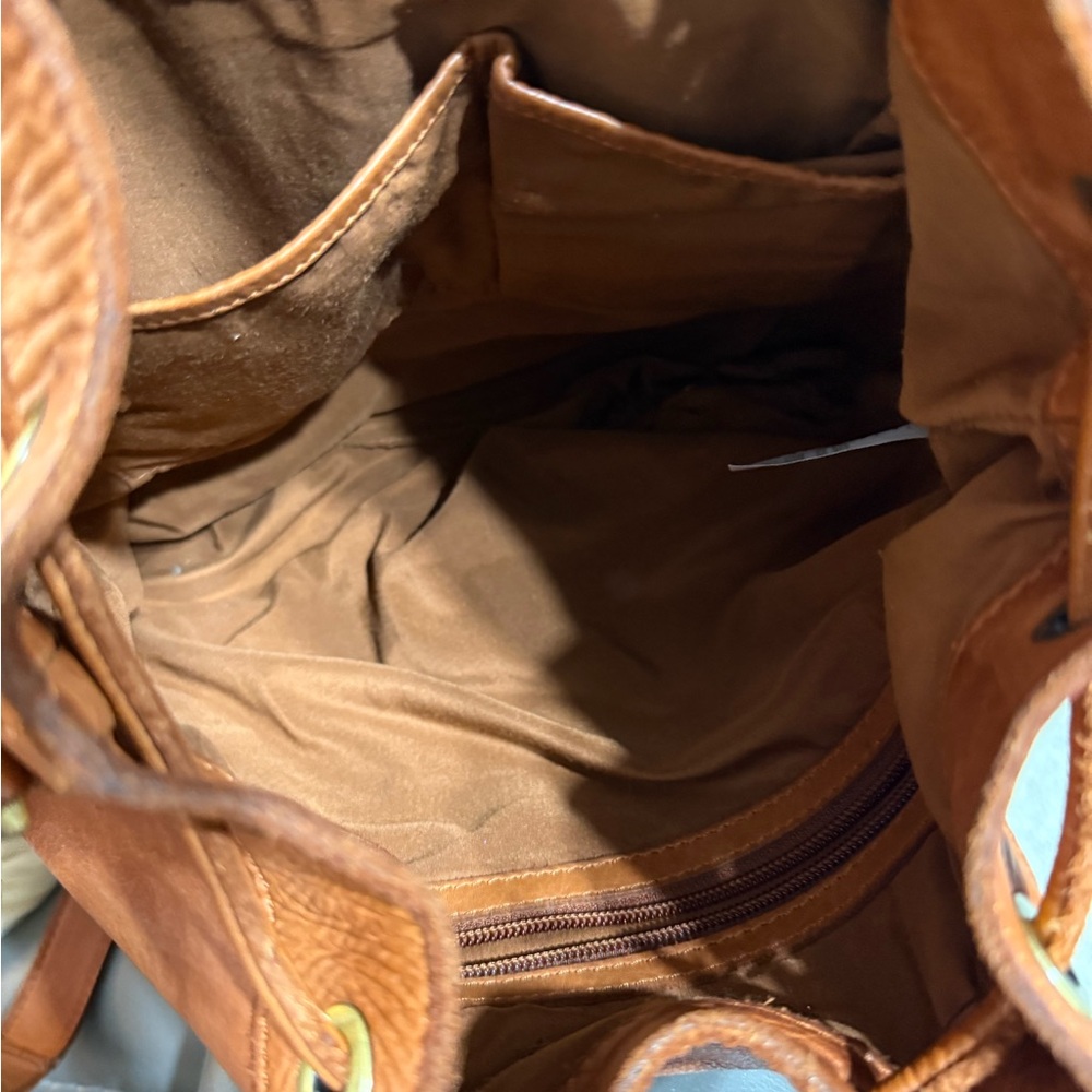 MARTA PONTI Tan Leather Crossbody Bag with Stud Details - Picture 7 of 8